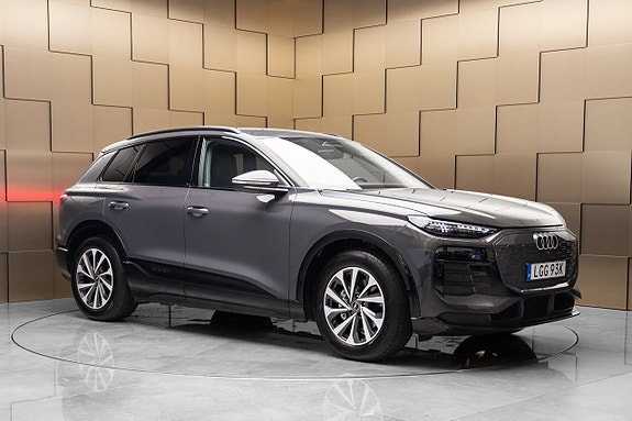 Audi Q6 e-tron 7 of 26