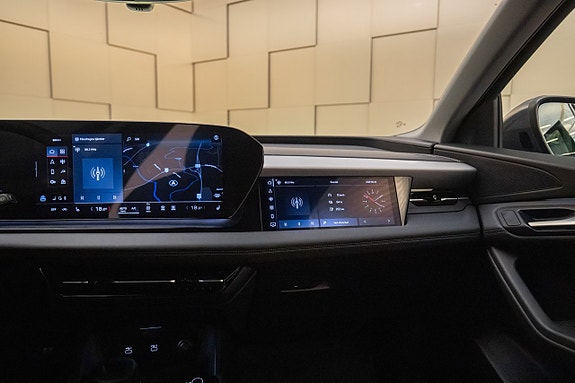 Audi Q6 e-tron 14 of 26