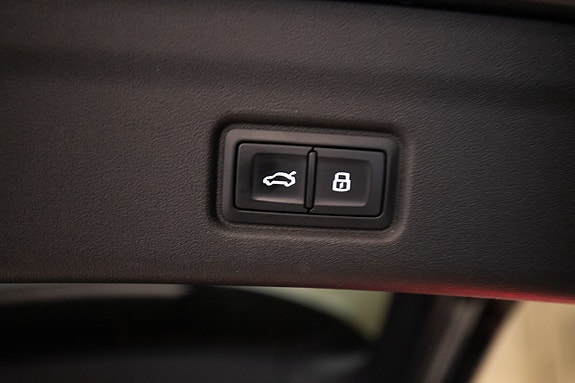 Audi Q6 e-tron 25 of 26
