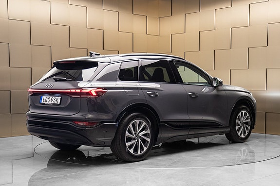 Audi Q6 e-tron 5 of 5