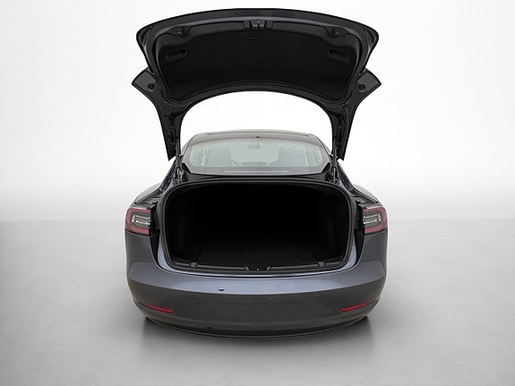 Tesla Model 3 25 of 30