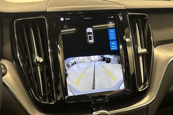 Volvo XC60 17 of 23