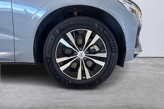 Volvo XC60 14 of 23