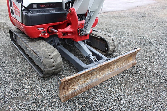 Bandgrävare Takeuchi TB370 Rototilt, Grip, centralsmörjning 6 of 12