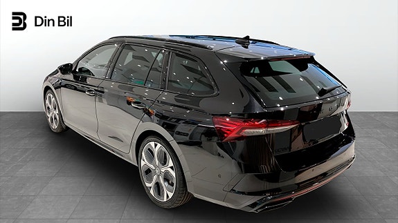 Skoda Octavia RS 3 of 5