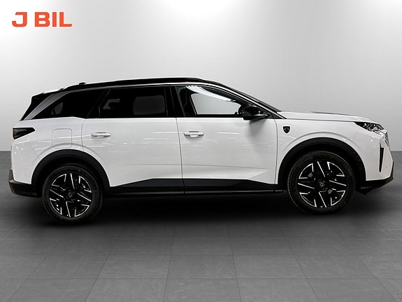 Peugeot 5008 17 of 19