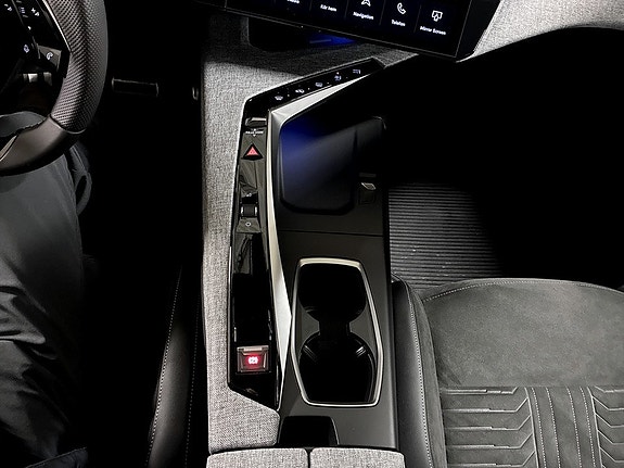 Peugeot 5008 13 of 19