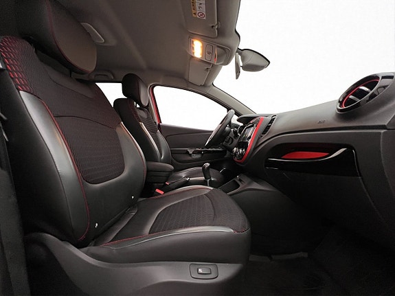 Renault Captur 18 of 28