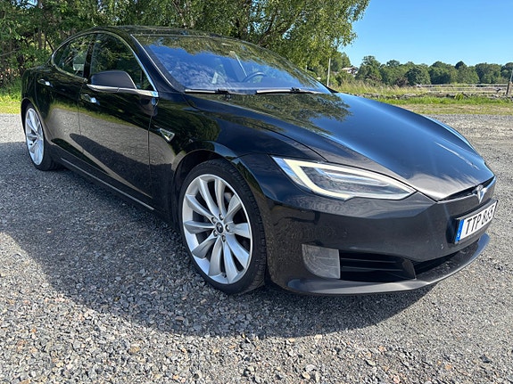 Tesla Model S 3 of 27