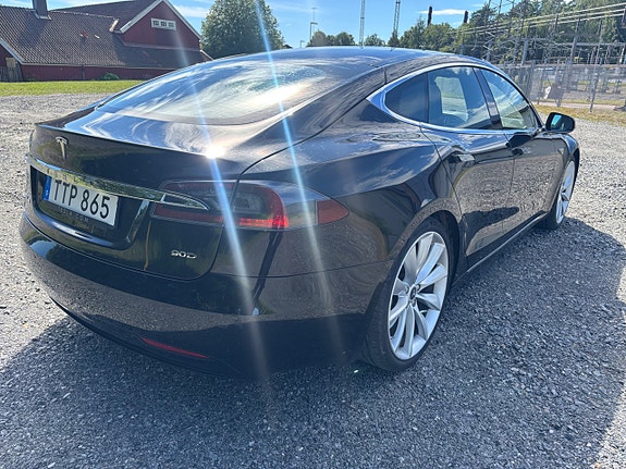 Tesla Model S 5 of 27