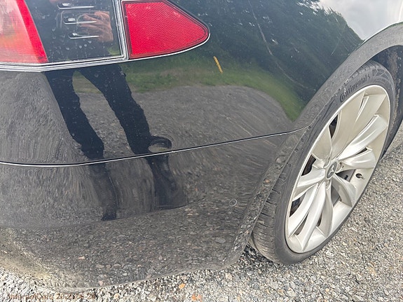 Tesla Model S 25 of 27