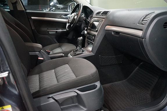 Skoda Octavia 9 of 16