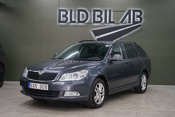 Skoda Octavia 2 of 5