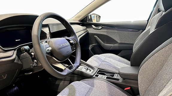 Skoda Octavia 8 of 12