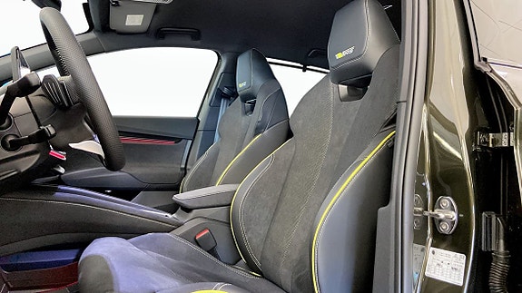 Skoda Enyaq RS 8 of 26