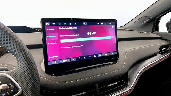 Skoda Enyaq RS 25 of 26