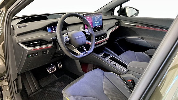 Skoda Enyaq RS 7 of 26