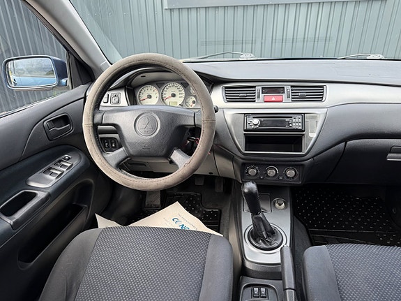 Mitsubishi Lancer 8 of 9