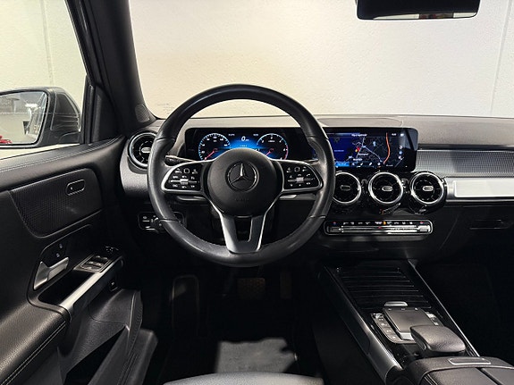 Mercedes-Benz GLB200 d 13 of 19
