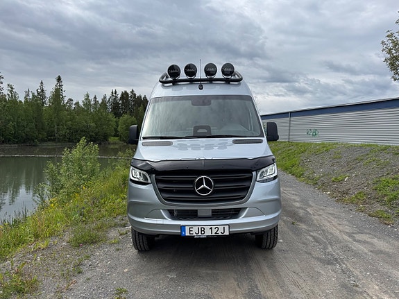 Mercedes-Benz Sprinter 319 2 of 14