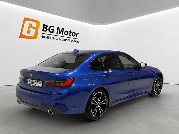 BMW 320 4 of 5