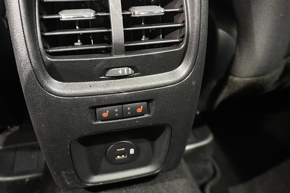Ford Kuga 10 of 12