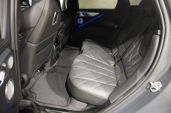 BMW XM 5 of 5
