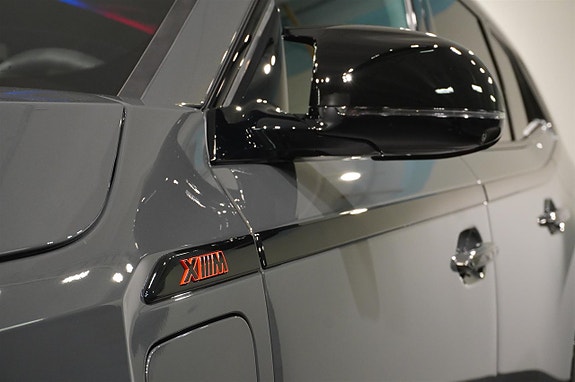 BMW XM 9 of 20