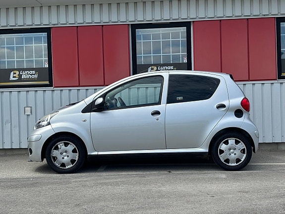 Toyota Aygo 3 of 5