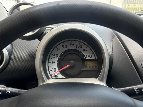 Toyota Aygo 12 of 16