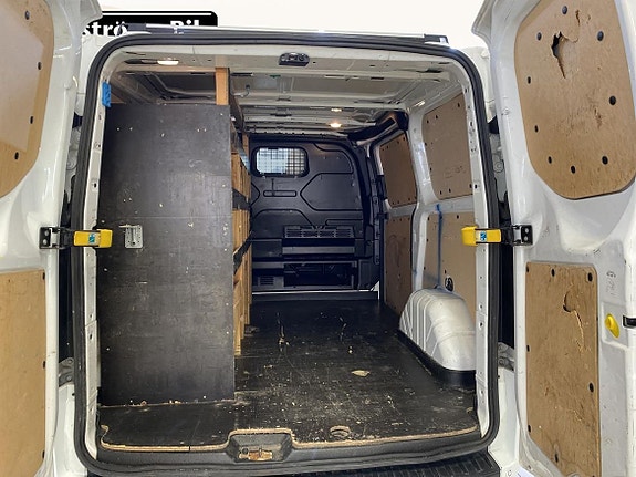 Ford Transit Custom 10 of 17