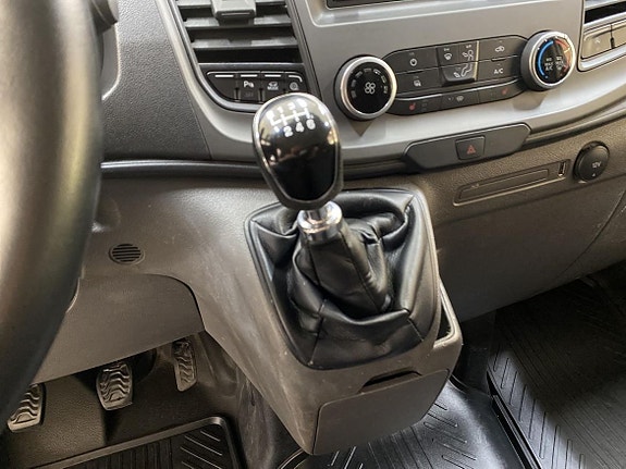 Ford Transit Custom 17 of 17