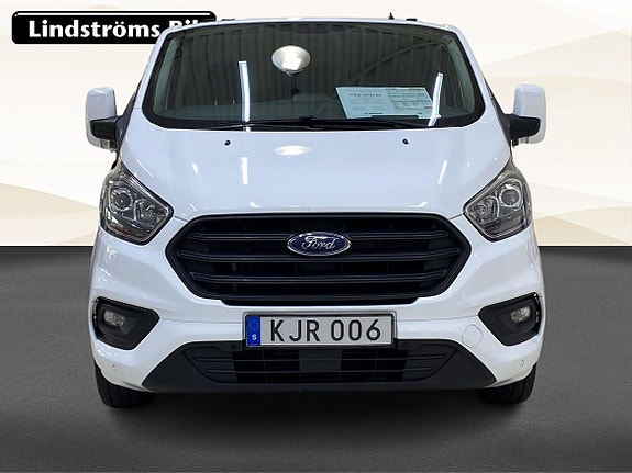 Ford Transit Custom 8 of 17