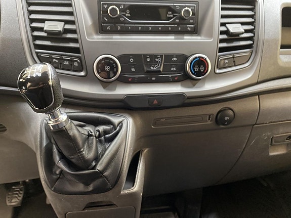 Ford Transit Custom 16 of 17