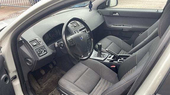 Volvo V50 6 of 10