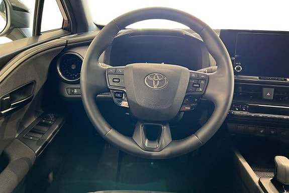 Toyota C-HR 11 of 21