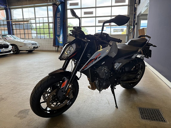 KTM 790 Duke 4 of 7