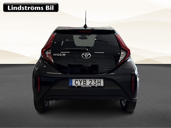 Toyota Aygo X 8 of 19