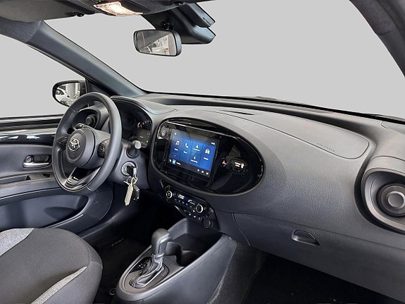 Toyota Aygo X 10 of 19
