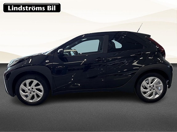 Toyota Aygo X 6 of 19