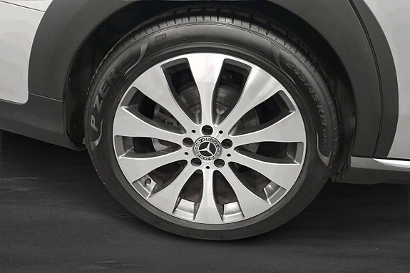 Mercedes-Benz E220 d 12 of 17