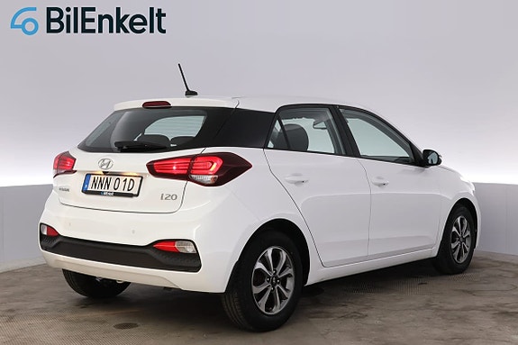 Hyundai i20 3 of 5