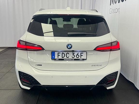 BMW 225e 5 of 5