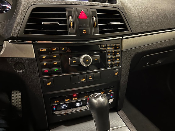 Mercedes-Benz E250 14 of 15