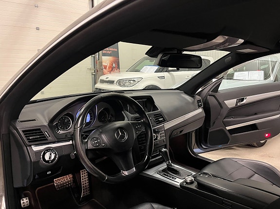 Mercedes-Benz E250 12 of 15