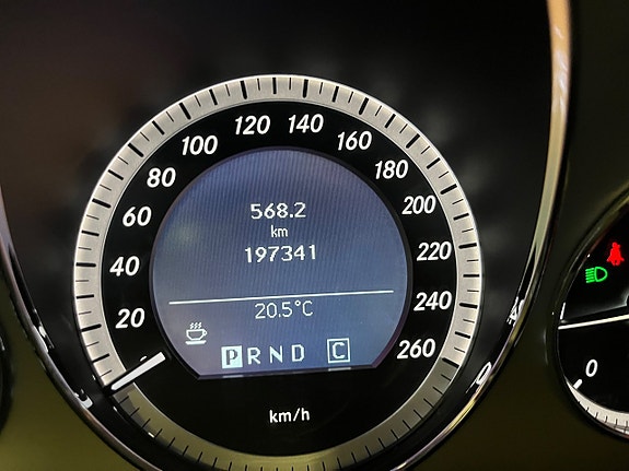 Mercedes-Benz E250 15 of 15