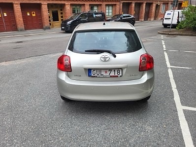 Toyota Auris 4 of 5