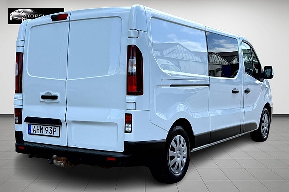 Nissan NV300 6 of 13