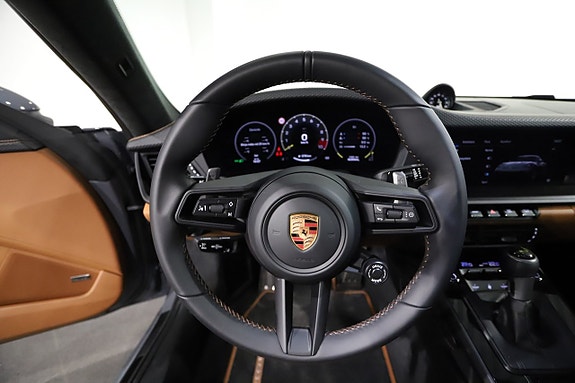 Porsche 911 GT3 16 of 26