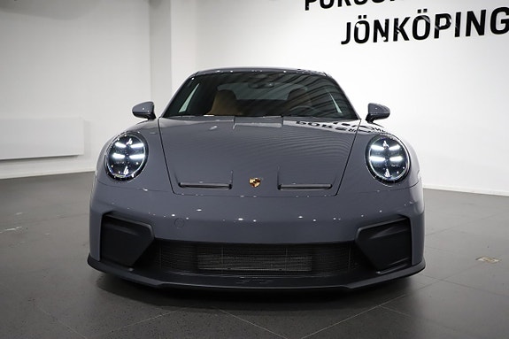 Porsche 911 GT3 8 of 26